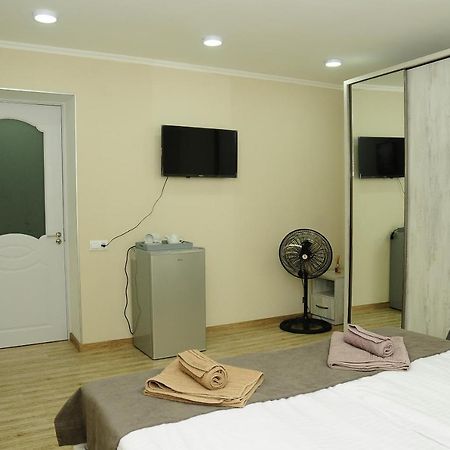 Erik'S Guest House Borjomi Luaran gambar
