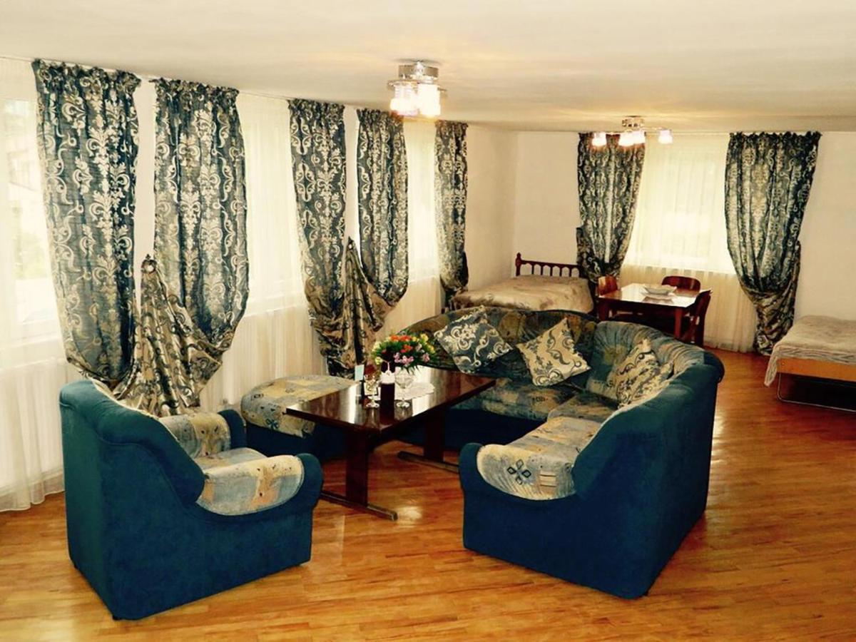 Erik'S Guest House Borjomi Luaran gambar