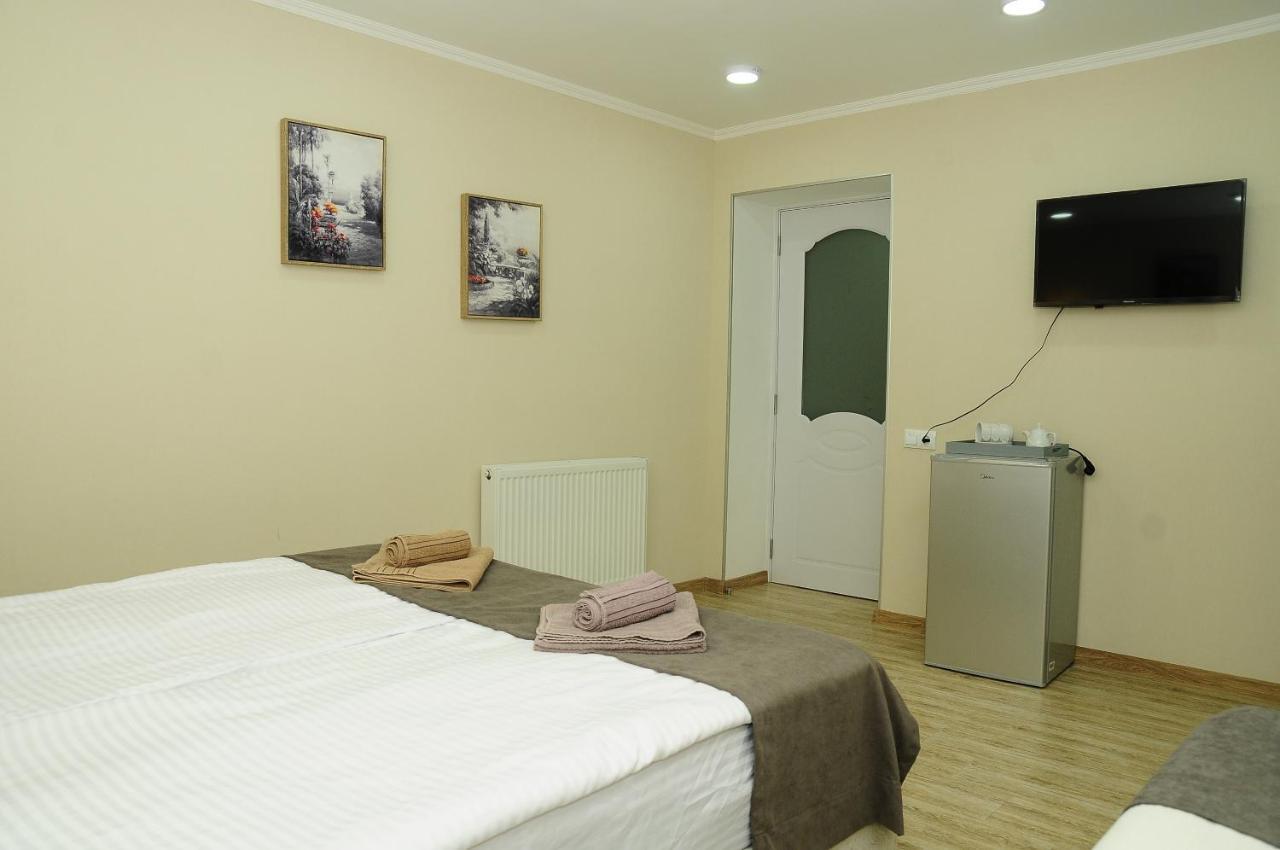 Erik'S Guest House Borjomi Luaran gambar