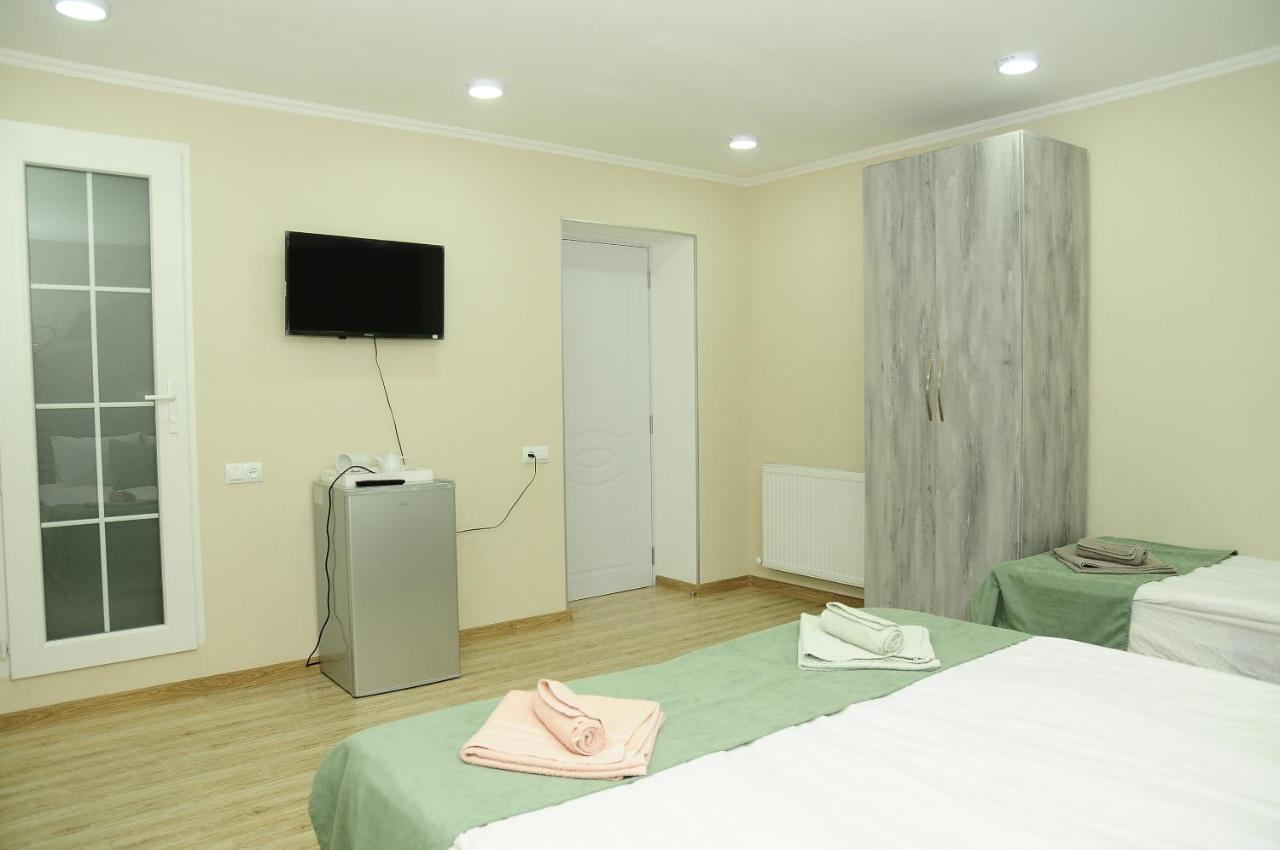 Erik'S Guest House Borjomi Luaran gambar